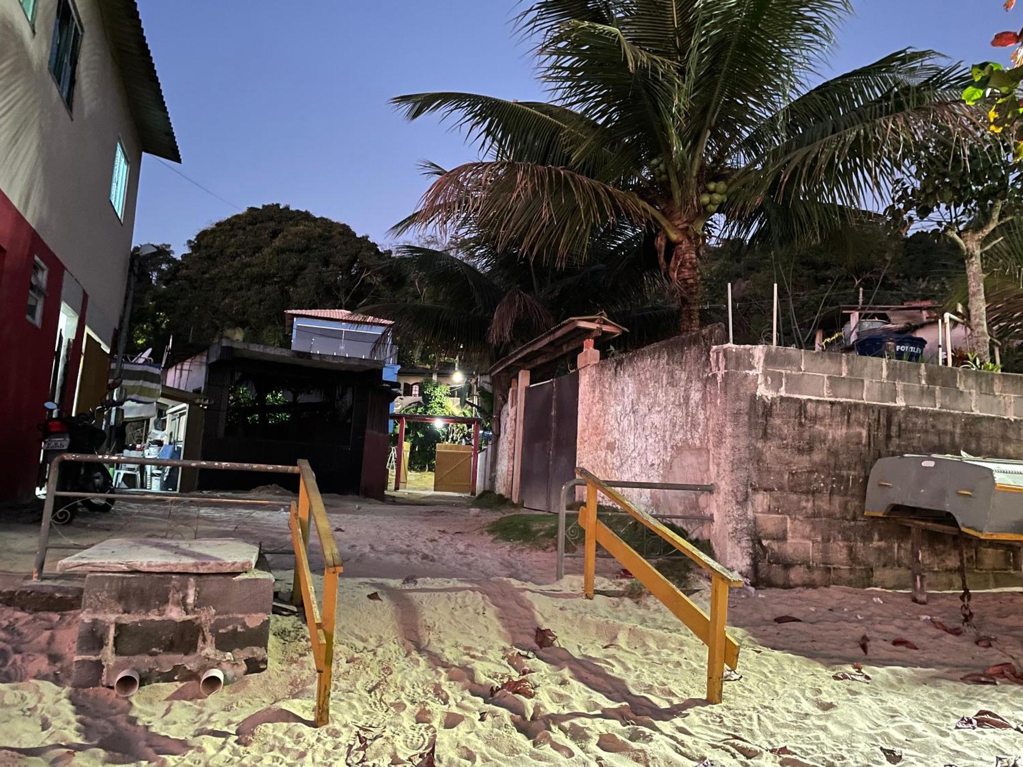 Casa Pé Na Areia Na De Fora - Ponta Leste -